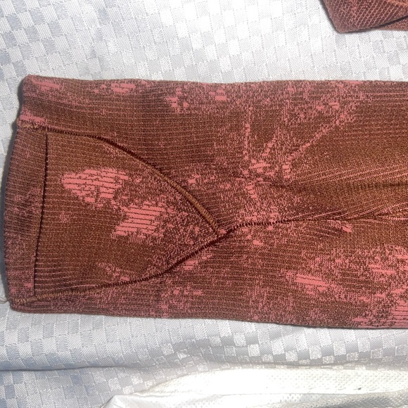 BNWOT Lululemon Long Sleeve Swiftly 2.0 Race Length Top. Brown. Sz 10 - Picture 9 of 9